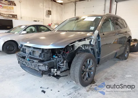 2022 Volkswagen Tiguan 2.0T Se из США, поврежденный, VIN 3VV2B7AX2NM162046